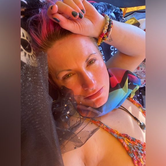 Meet your Posher, Helen - Picture 6 of 9